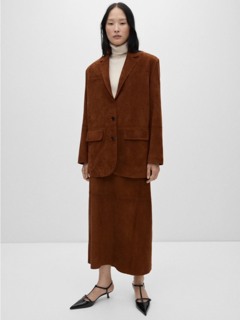 Mango Medium Relaxed Fit Suede Blazer in Vintage Brown - Picture 4 of 16